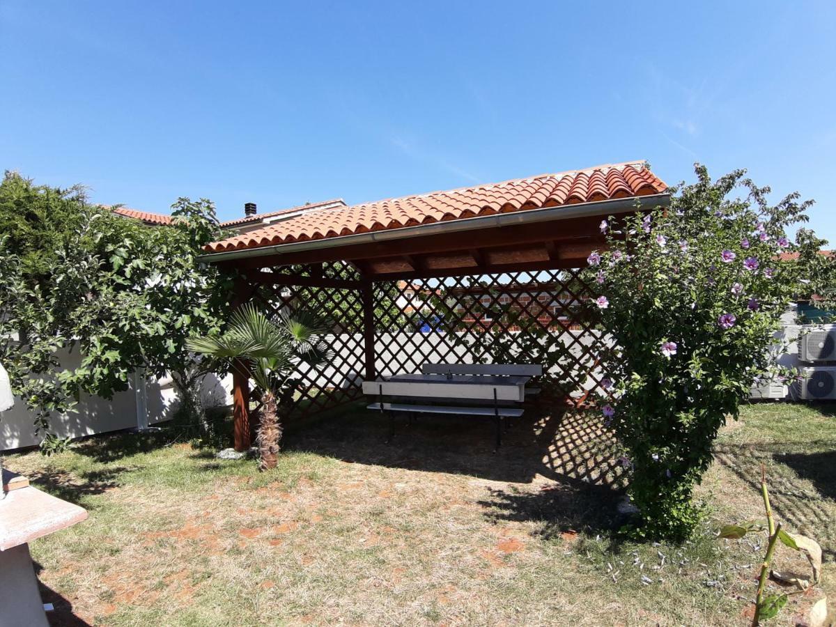 Apartmani Dream Pula Exterior photo